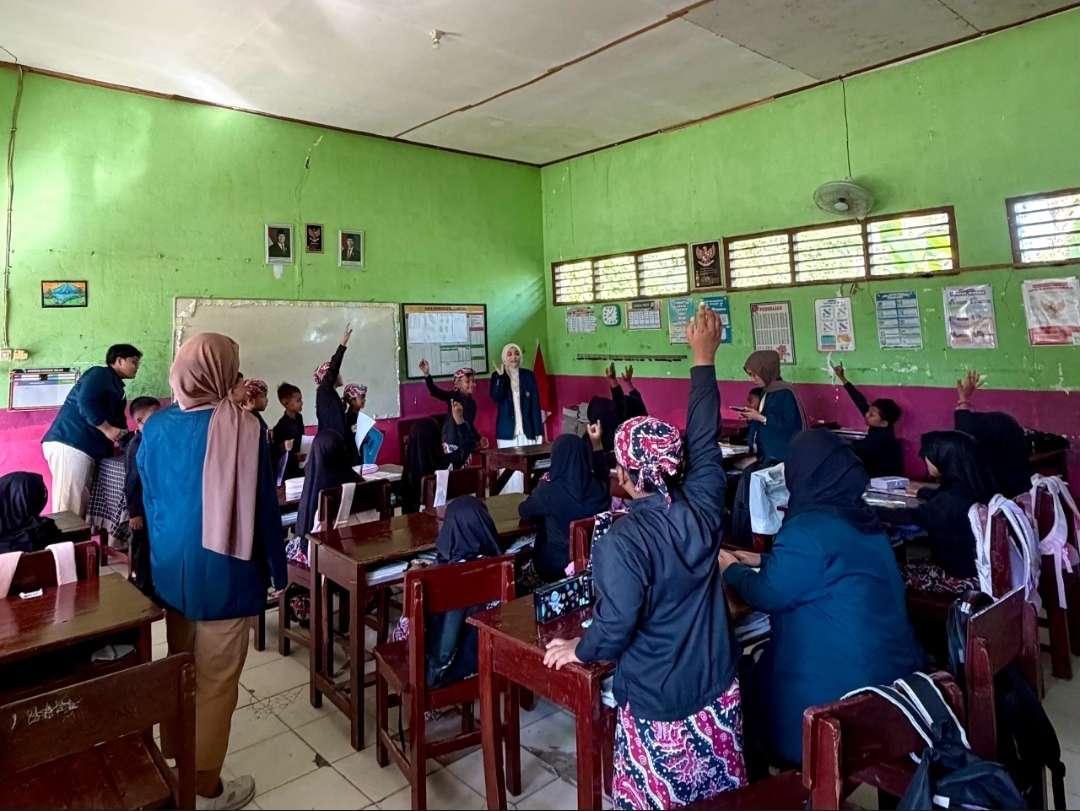 Tingkatkan Kesadaran Kesehatan Mental Anak, MMD UB Kelompok 54 Gelar Program SEHATI di SDN Gendongkulon