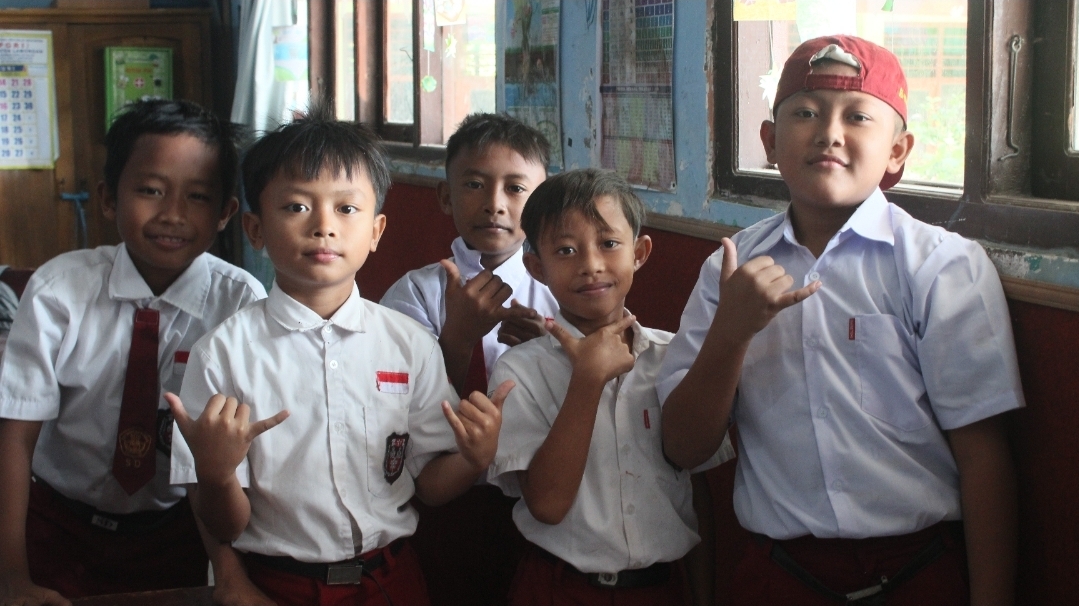 Kenalkan Fenomena Cuaca Sejak Dini, MMD UB Kelompok 54 Inisiasi Program BUMI KECIL di SD Negeri 02 Gendong Kulon - Foto 3
